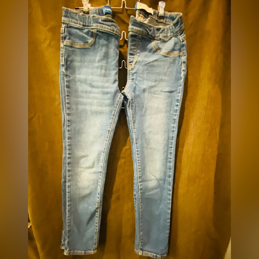 2 pair Old Navy Girls XL Skinny Jeggings Medium wash color,elastic adjust waist